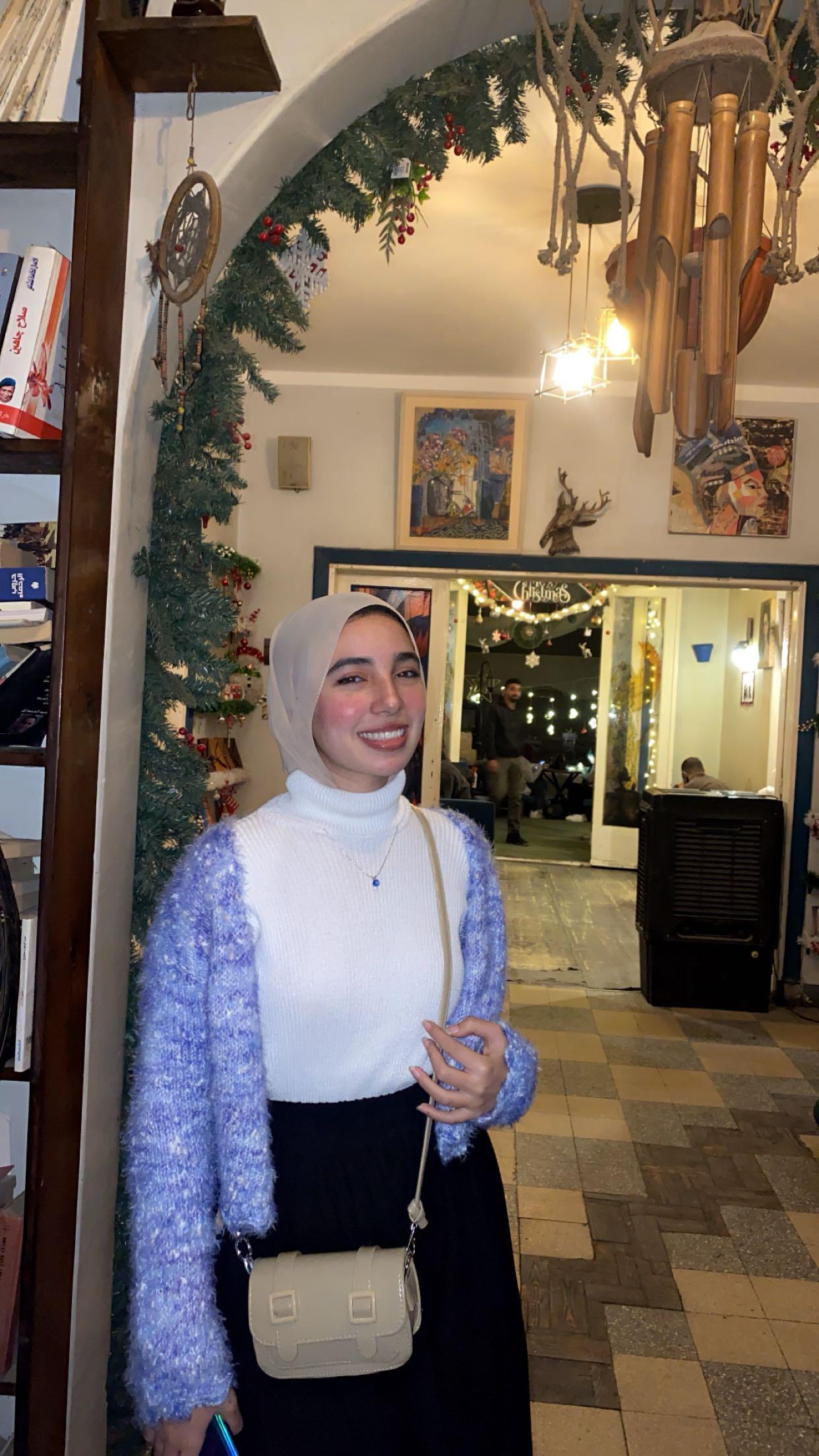 ابتسام علي - مطور واجهات أمامية